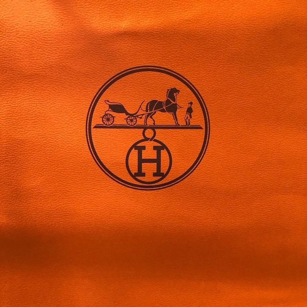 HERMÈS step up